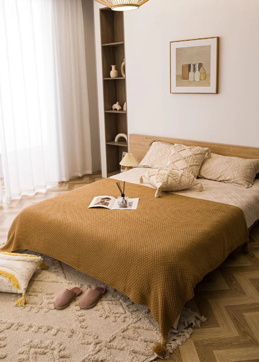 Waffle blanket with pompoms
