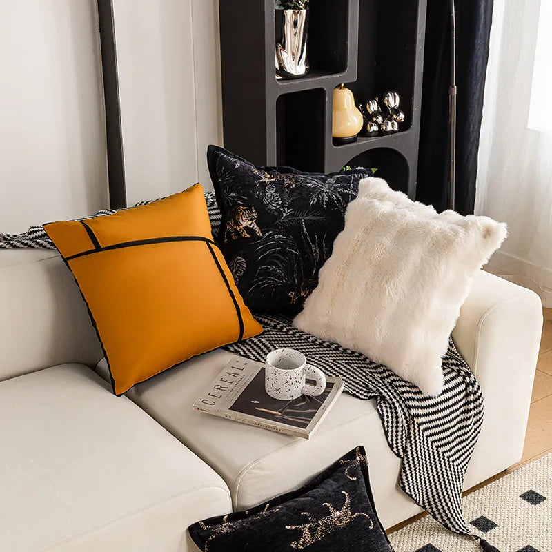 Decorative cushion cover – Baroque Collection