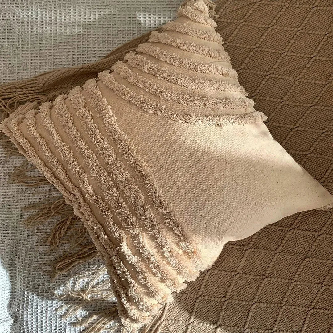 Embroidered cushion cover with pompoms – “Bohemian” collection