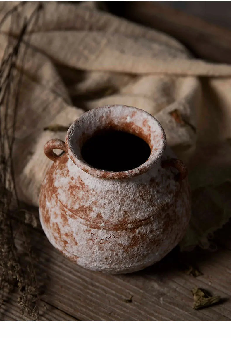 "Antica" ceramic vase