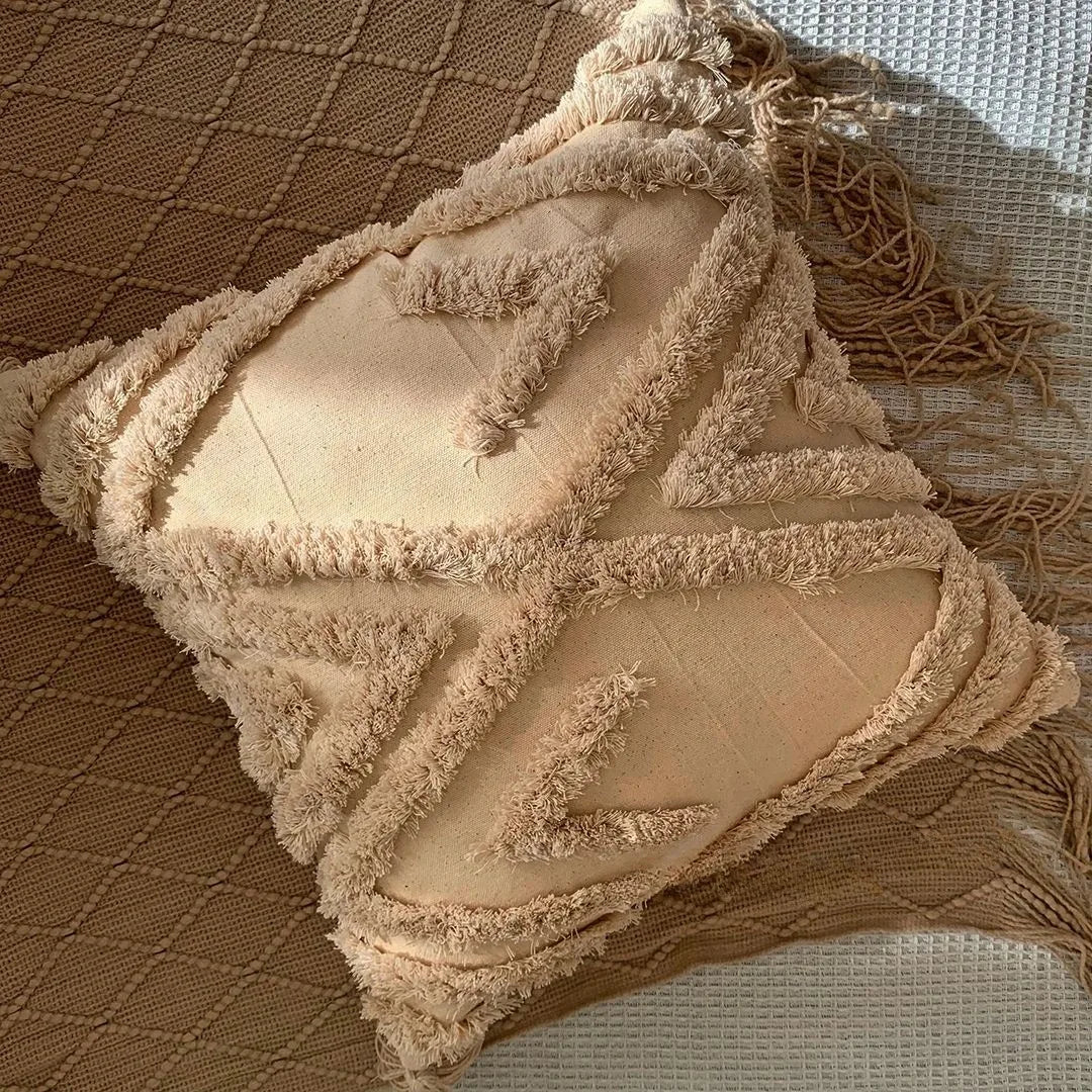 Embroidered cushion cover with pompoms – “Bohemian” collection