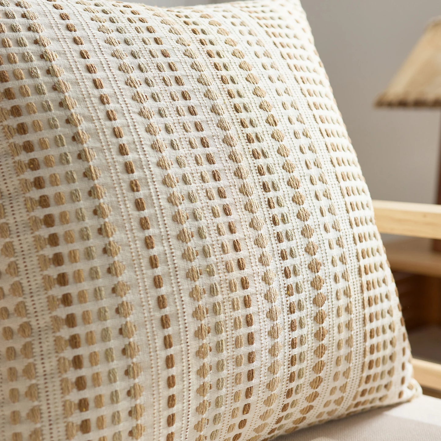 Embroidered polka dot cushion cover – Graphic and modern style