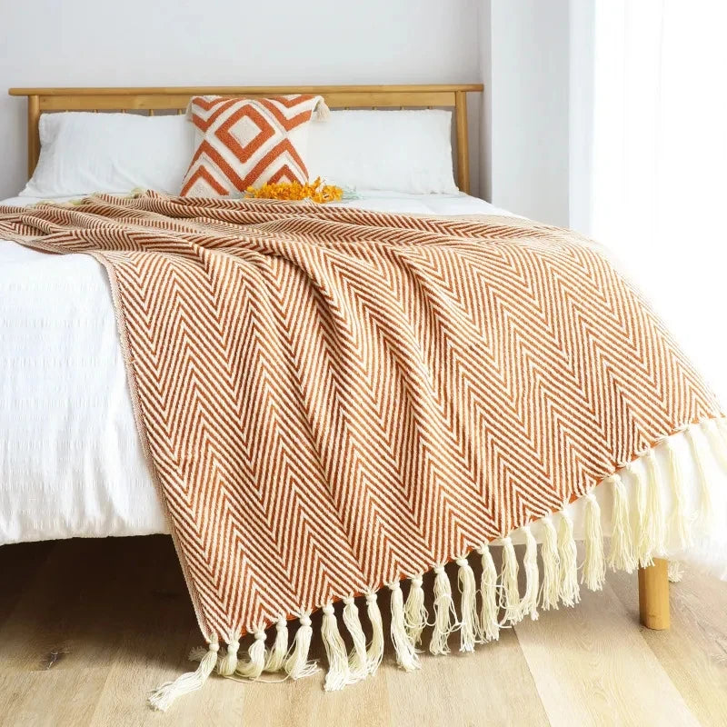 Geometric jacquard plaid