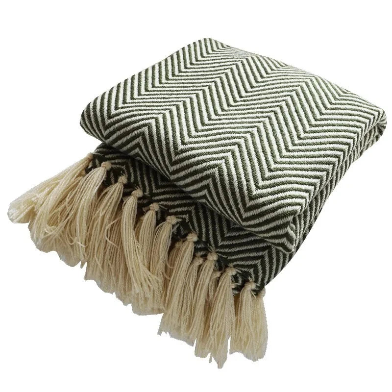 Geometric jacquard plaid
