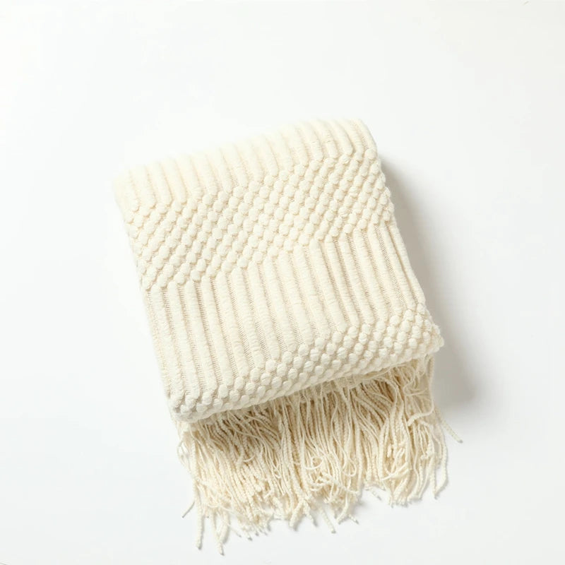 Soft Knitted Blanket with Fringes