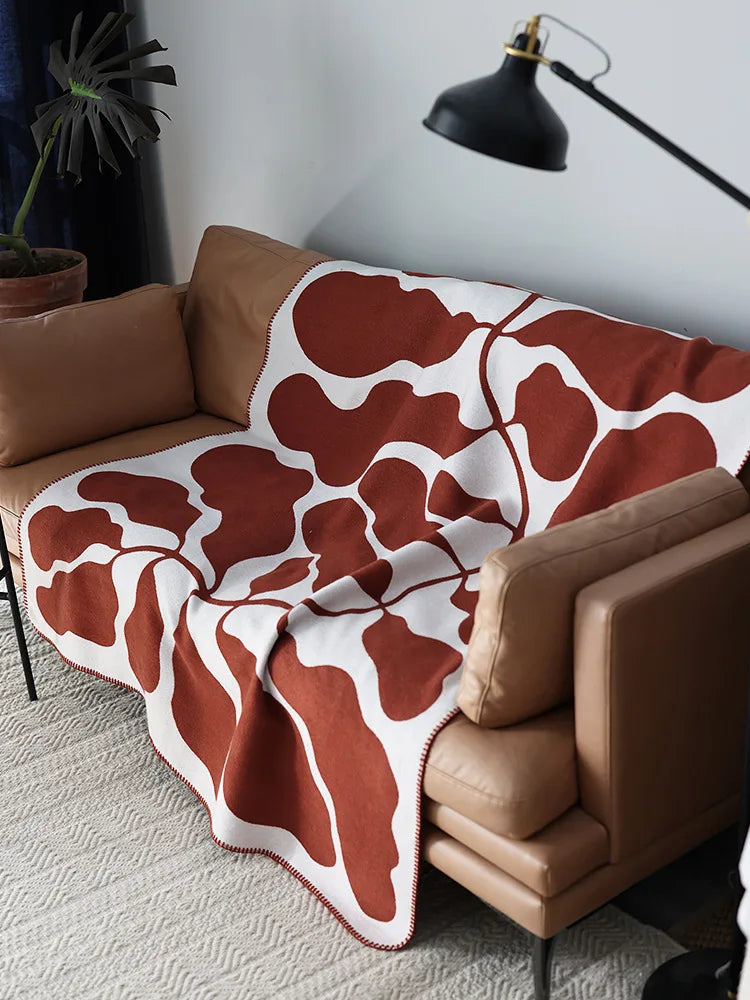 Modern leaf pattern plaid