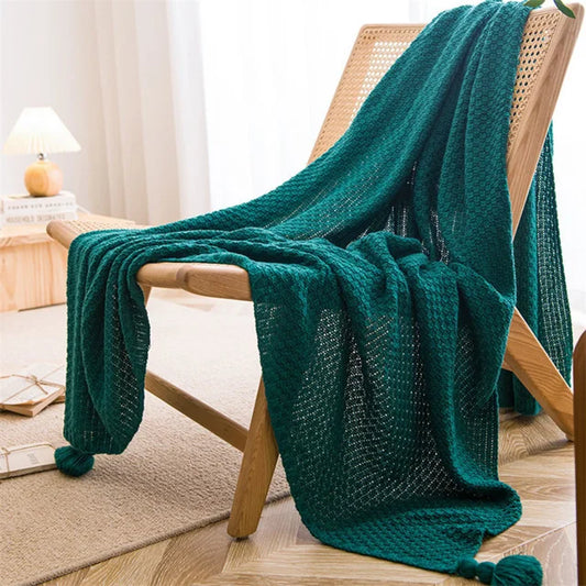 Waffle blanket with pompoms