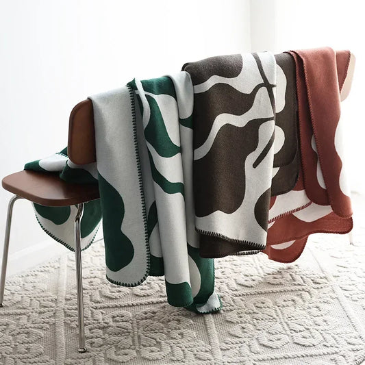 Modern leaf pattern plaid