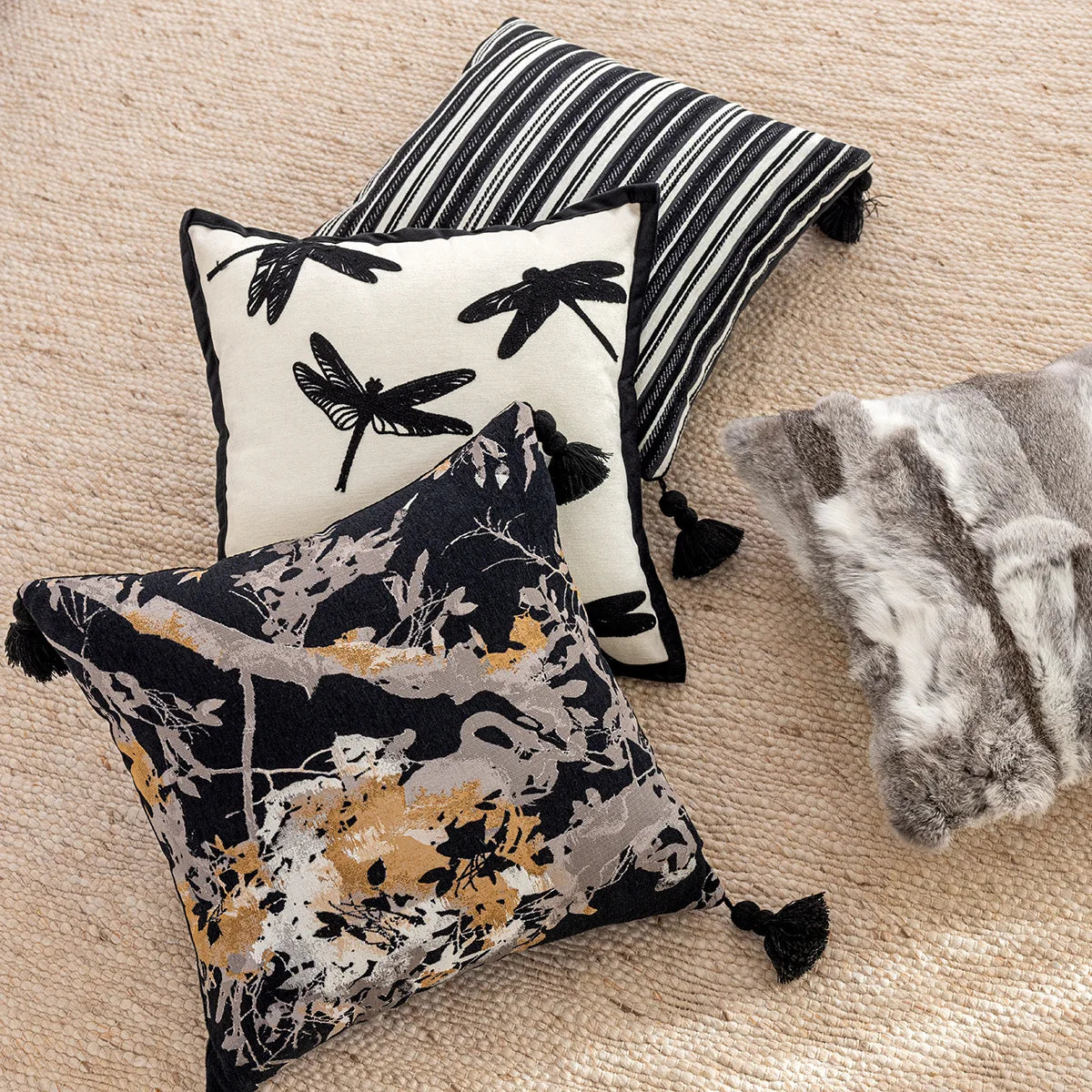 Decorative cushion cover 4 patterns – Retro &amp; Modern Collection
