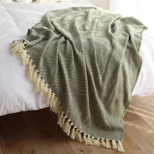 Geometric jacquard plaid